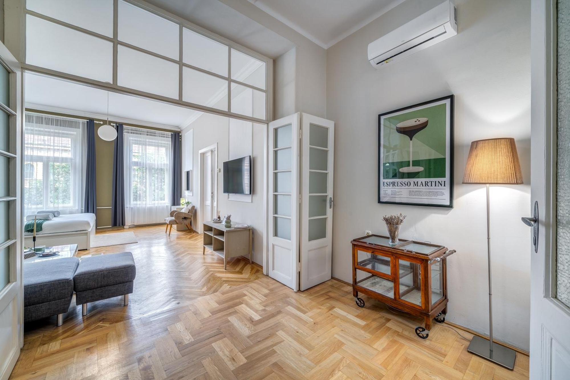 Jokai Hideaway Apartment Будапеща Екстериор снимка