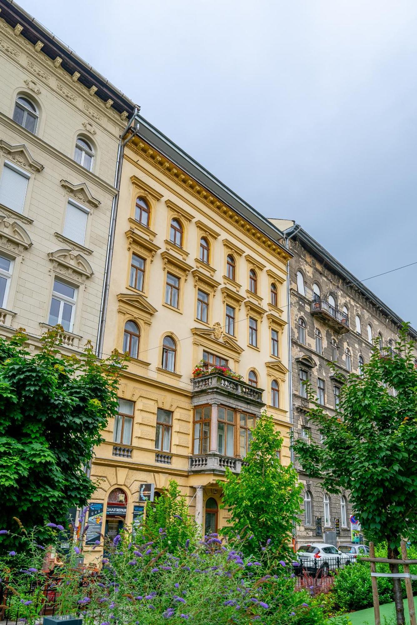 Jokai Hideaway Apartment Будапеща Екстериор снимка